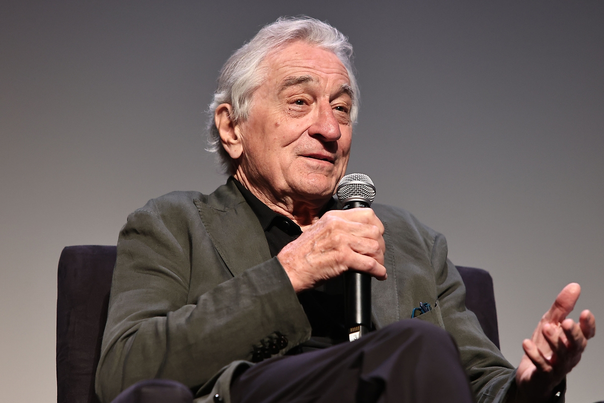 1943 — gimė JAV aktorius, „Oscaro“ laureatas Robert De Niro.
