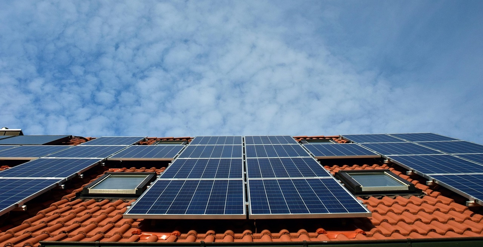 Vokietijoje – nepasitenkinimas dėl planų nutraukti valstybės paramą mažoms saulės elektrinėms