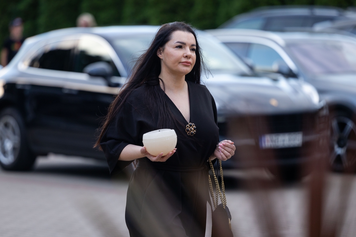Atsisveikinimas su ledo ritulio legenda Mindaugu Kieru 