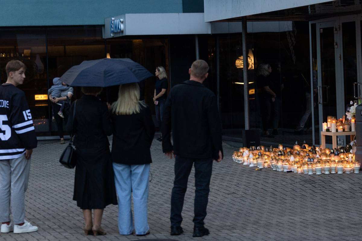 Atsisveikinimas su ledo ritulio legenda Mindaugu Kieru 
