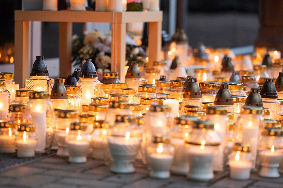 Atsisveikinimas su ledo ritulio legenda Mindaugu Kieru 