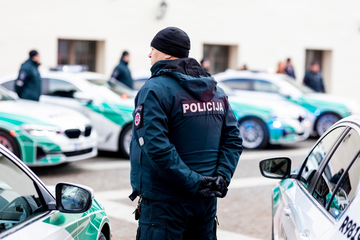 Panevėžyje rasti Suomijoje pavogti ekskavatoriai: slėpė puspriekabėje