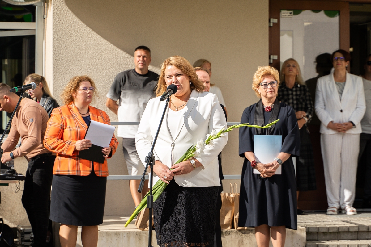 Rugsėjo 1-oji Kauno Juozo Urbšio progimnazijoje