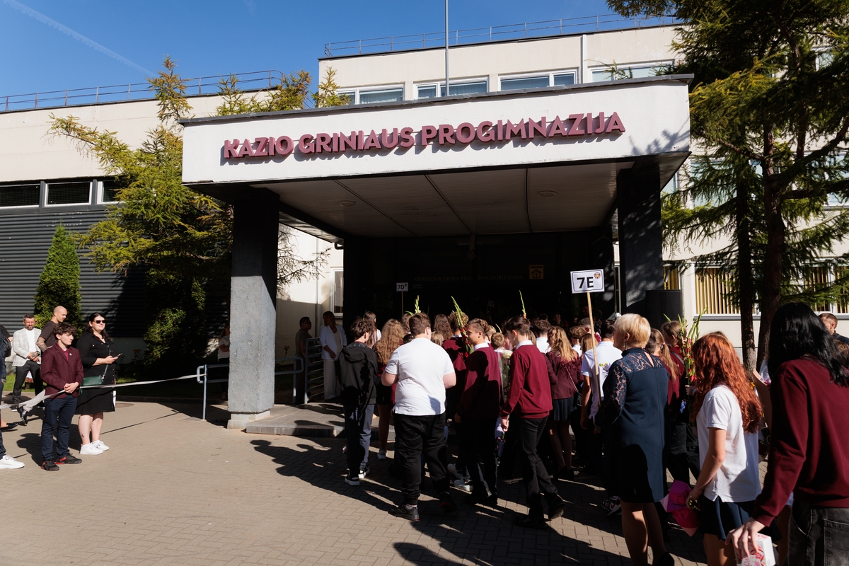 Rugsėjo 1-oji Kauno Kazio Griniaus progimnazijoje