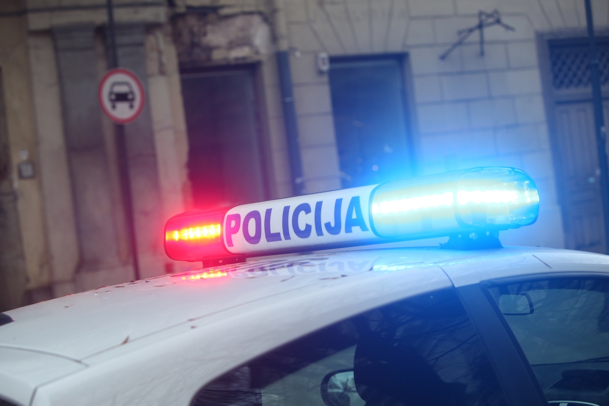 Pamačiusi, ką darbe išdarinėja du policininkai, tyrėja nustėro: nesprogs?