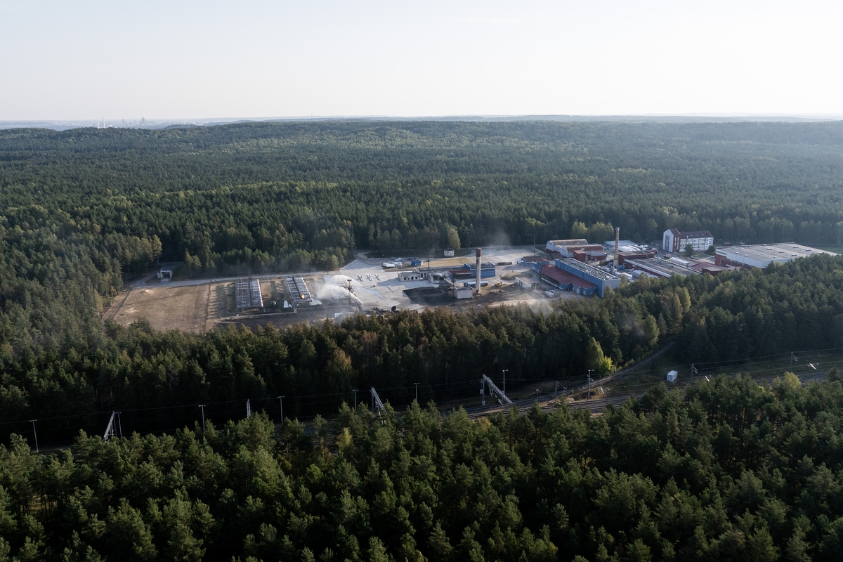 Para po gaisro dujų stotyje: nauji vaizdai iš drono