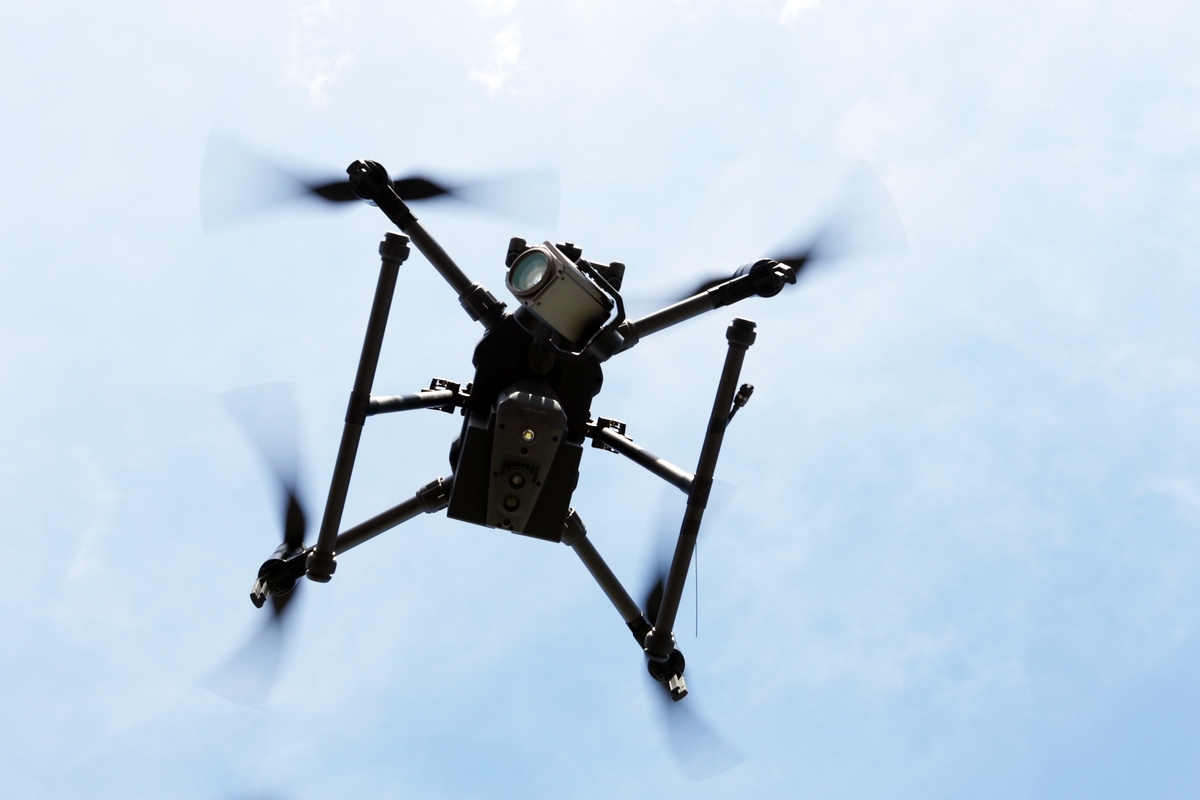 Prie Danijos karinių bazių naktį vėl pastebėti dronai