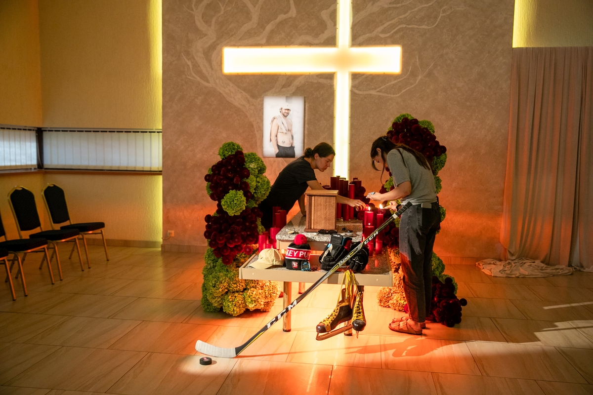 Atsisveikinimas su ledo ritulio legenda Mindaugu Kieru 
