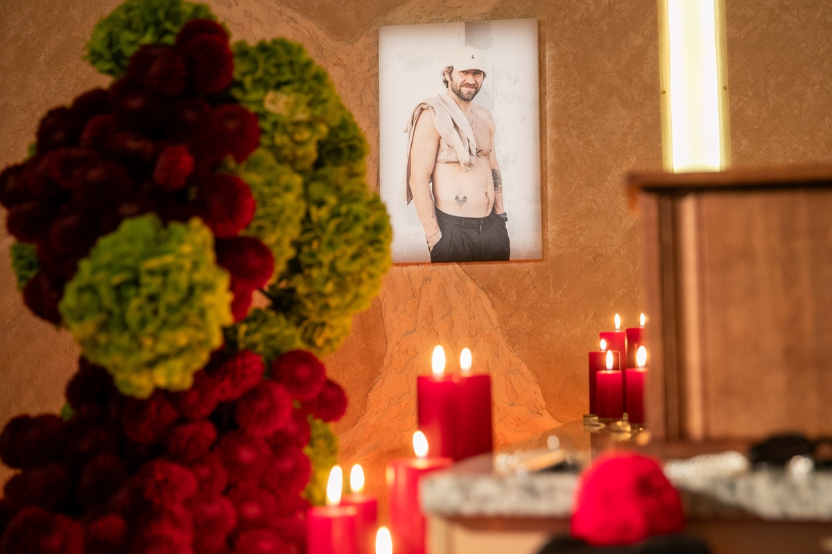 Atsisveikinimas su ledo ritulio legenda Mindaugu Kieru 