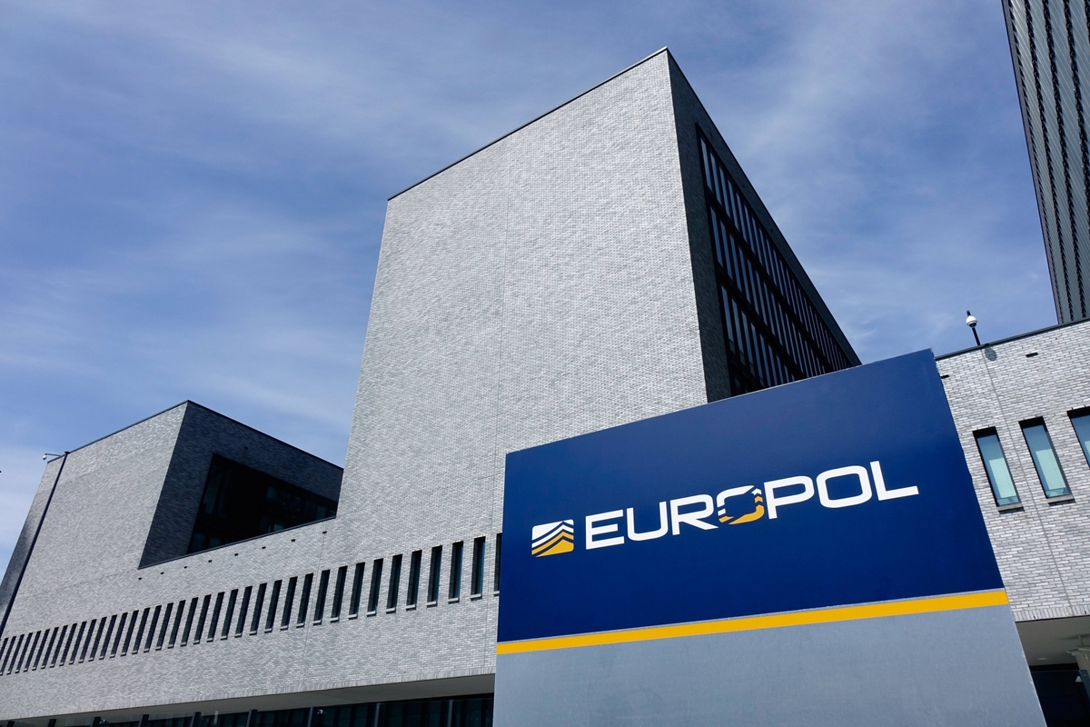Nyderlandų policija sulaikė du paauglius, įtariamus šnipinėjimu užsienio valstybei