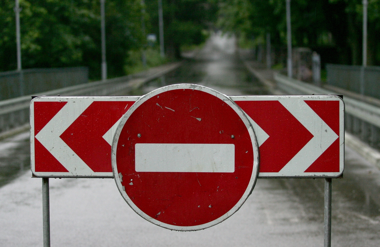 Įspėja vairuotojus: uždaromas dar vienas tiltas per upę 