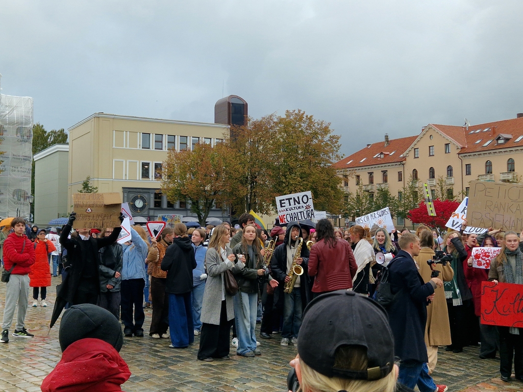 Teatro aikštėje – įspėjamasis streikas „Tai gali būti paskutinis kartas“