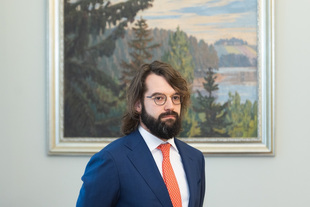 Prieš persėsdamas į kanclerio kėdę Poderskis sustiprino šio pareigūno galias ministerijoje