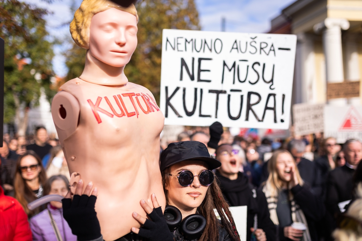Mindaugas Sinkevičius: kultūrininkų reikalavimai sugriautų Vyriausybę, todėl jie – neįgyvendinami