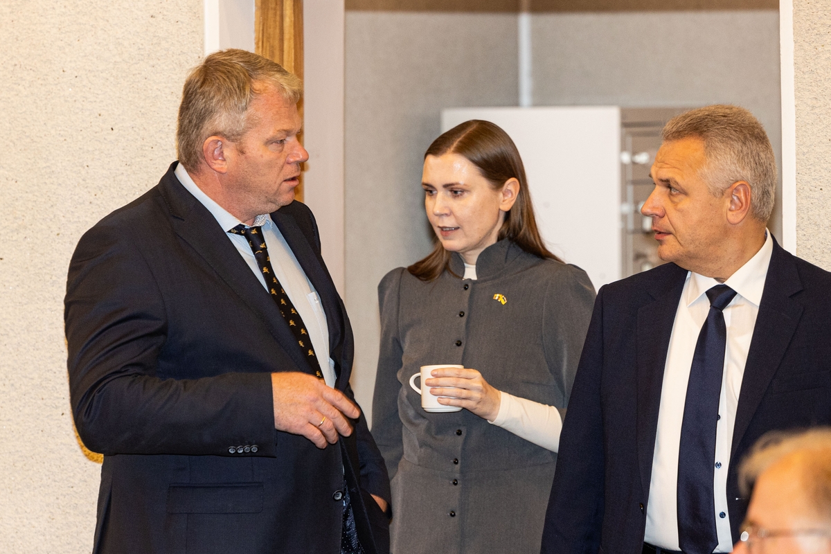Naujosios sudėties Vyriausybė susirinko į pirmąjį posėdį