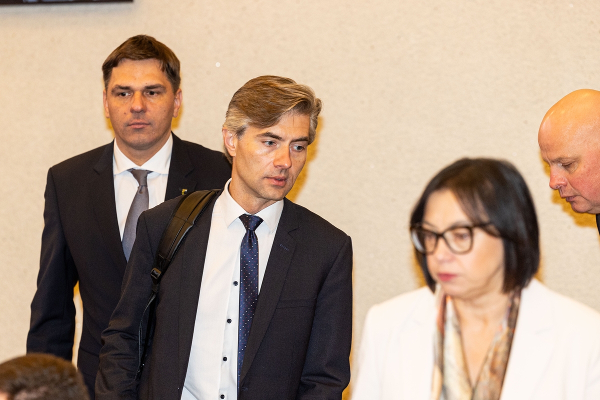 Naujosios sudėties Vyriausybė susirinko į pirmąjį posėdį