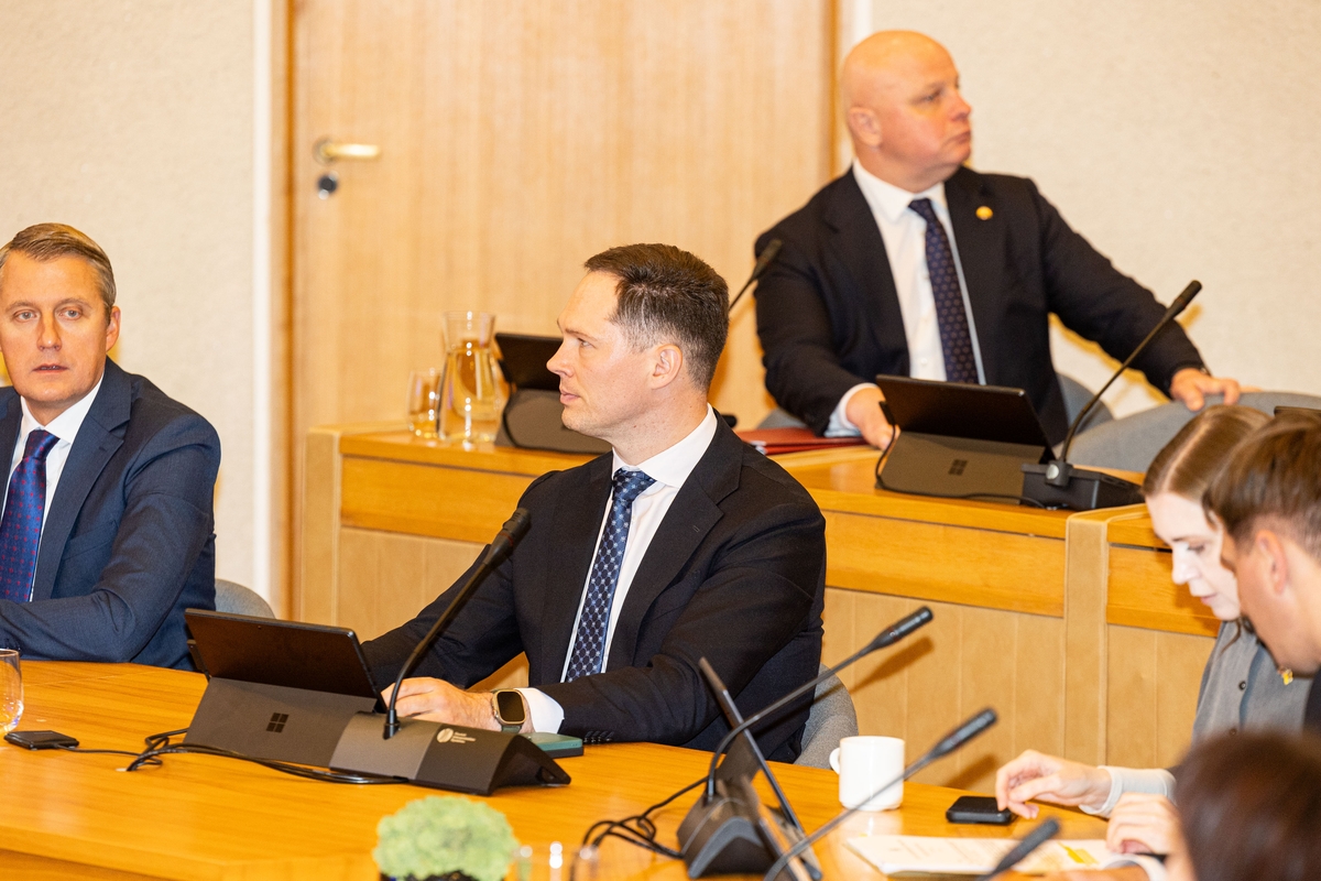 Naujosios sudėties Vyriausybė susirinko į pirmąjį posėdį