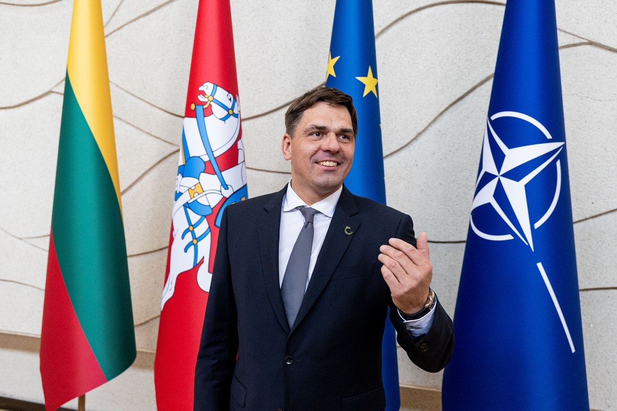 Naujosios sudėties Vyriausybė susirinko į pirmąjį posėdį