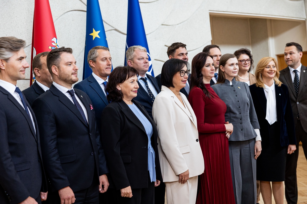 Naujosios sudėties Vyriausybė susirinko į pirmąjį posėdį