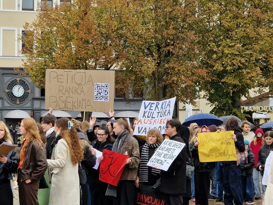 Teatro aikštėje – įspėjamasis streikas „Tai gali būti paskutinis kartas“