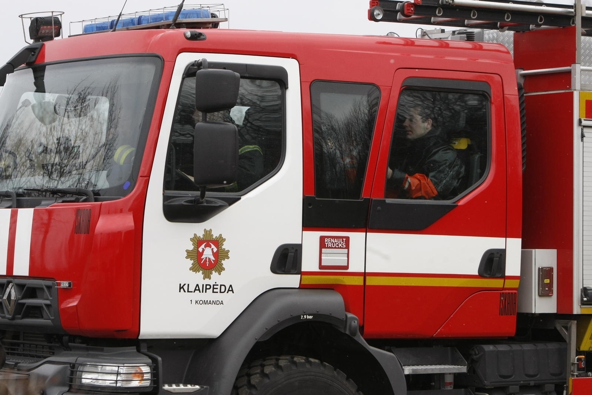 Garažų masyve Klaipėdos rajone kilo gaisras