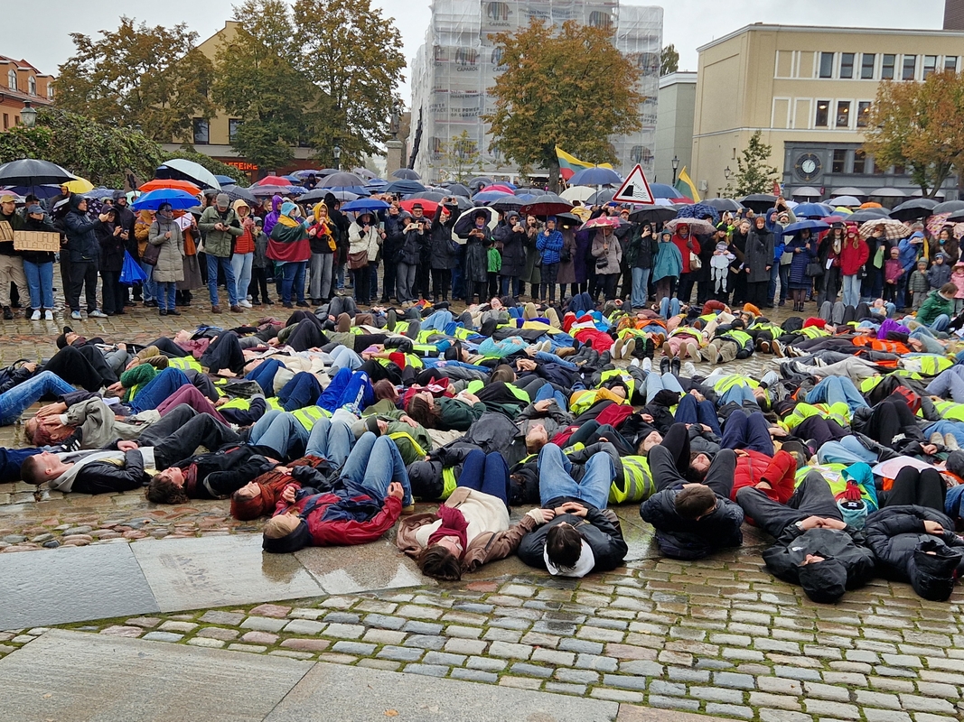 Teatro aikštėje – įspėjamasis streikas „Tai gali būti paskutinis kartas“