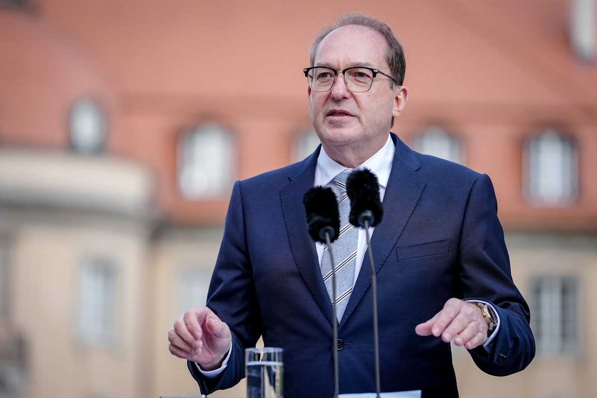 Vokietijos vidaus reikalų ministras perspėja apie augančią dronų grėsmę