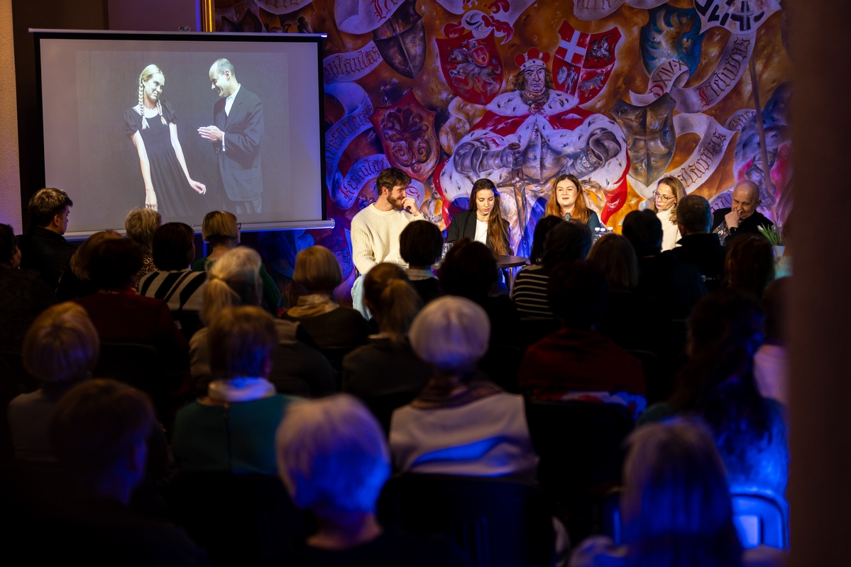 Teatras: sekmadienį klaipėdiečių dėmesio tikisi Klaipėdos dramos teatro aktoriai.