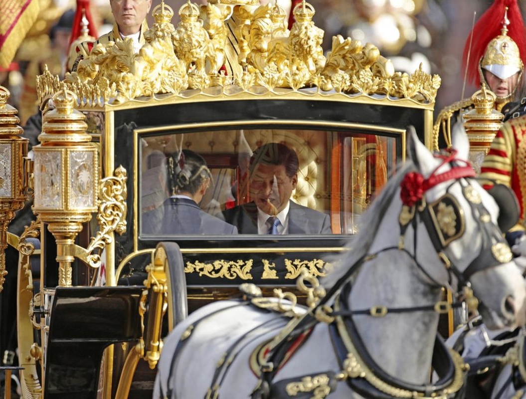 Karališkas Kinijos prezidento priėmimas Britanijoje 