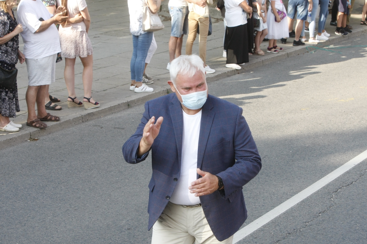 Jūros šventės eisena abejingų nepaliko