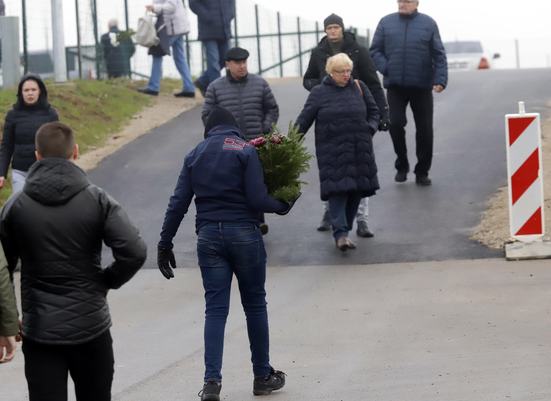Lapkričio 1-ąją kauniečiai lanko kapines