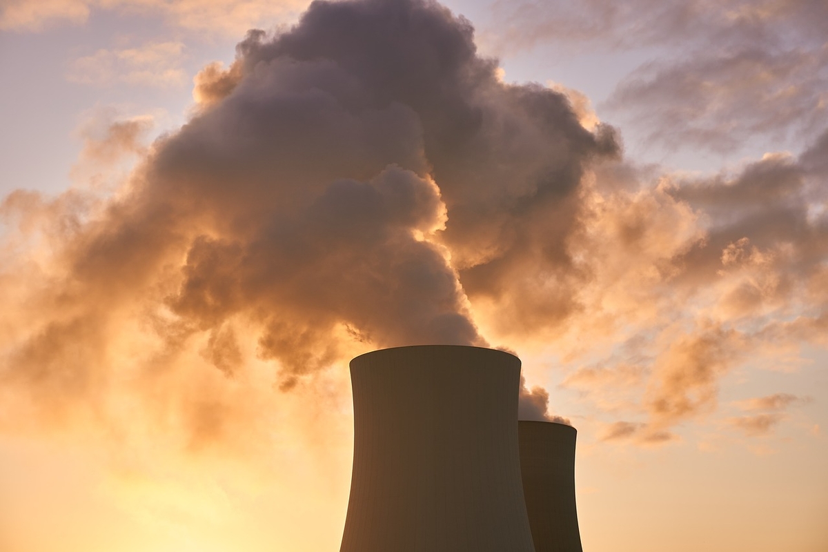 Londonas investuos milijardus į branduolinę energetiką