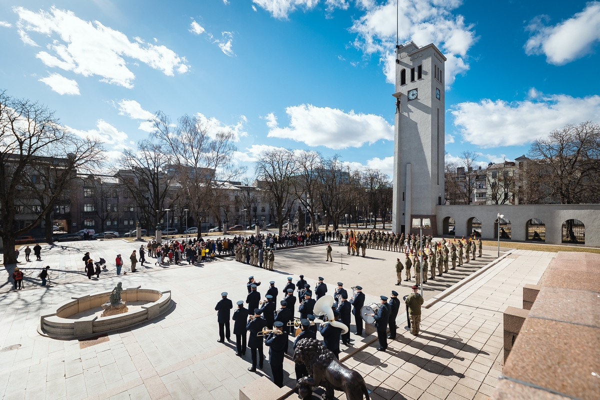 Kariai savanoriai išlydimi į Malį