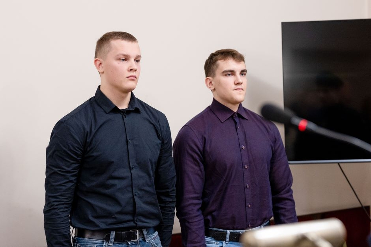 Žiauriu tėvo nužudymu Trakuose kaltinamiems sūnums – psichologinė ekspertizė