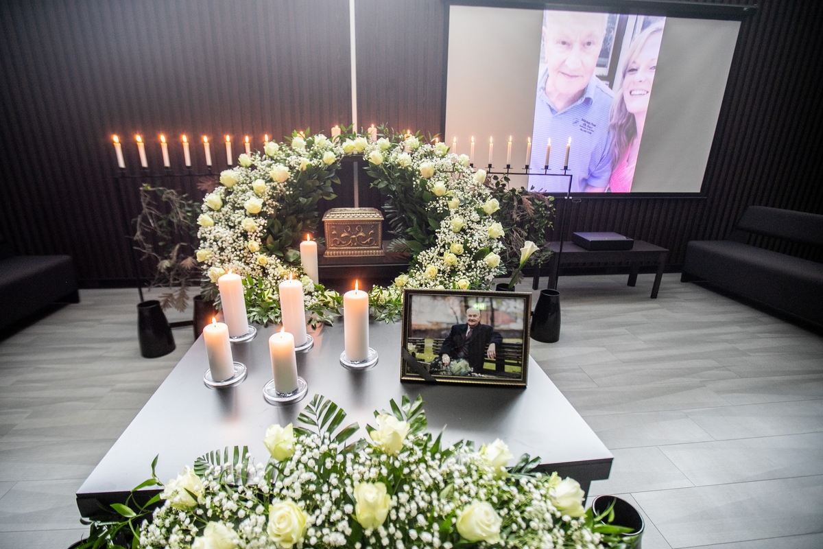Kaunas atsisveikina su kardiochirurgijos legenda Jurgiu Brėdikiu