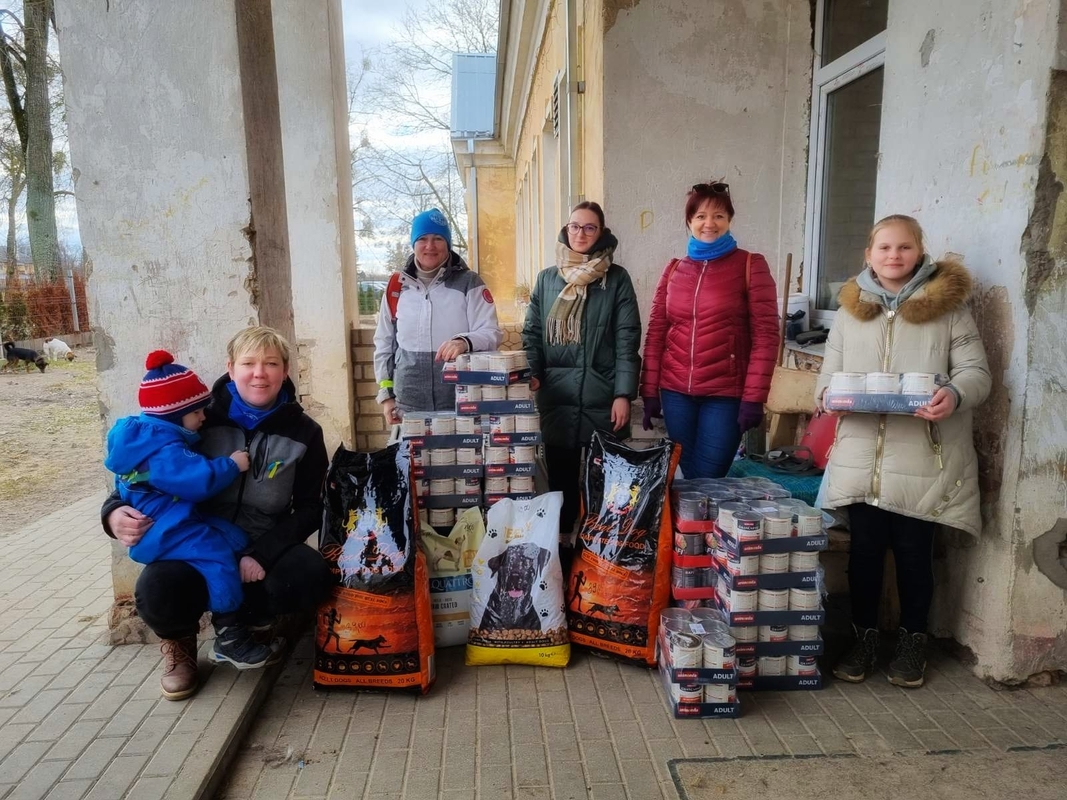 Tradicija: Raudondvaryje surengė jau antrąjį aukcioną, kurio metu surinktos lėšos paskirtos gyvūnų prieglaudai.