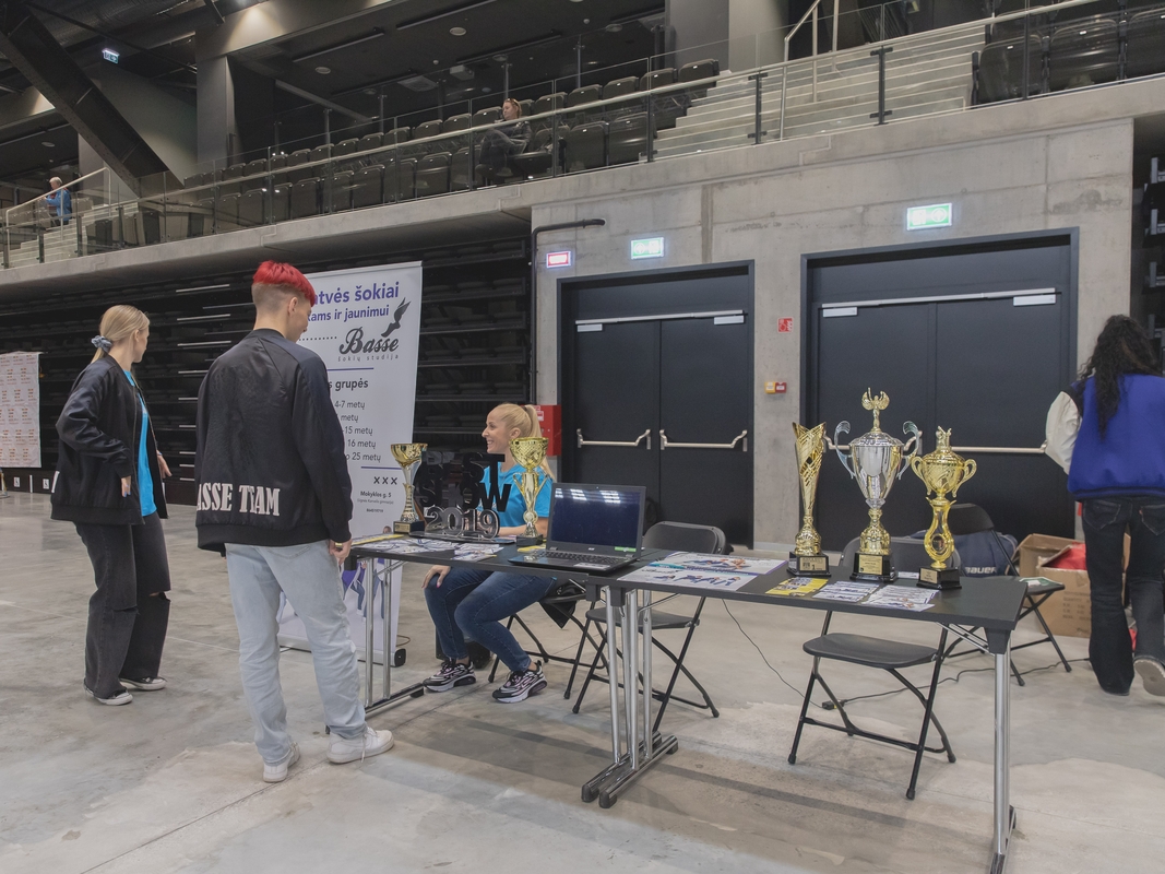 Būrelių mugė atnaujintoje Sporto halėje