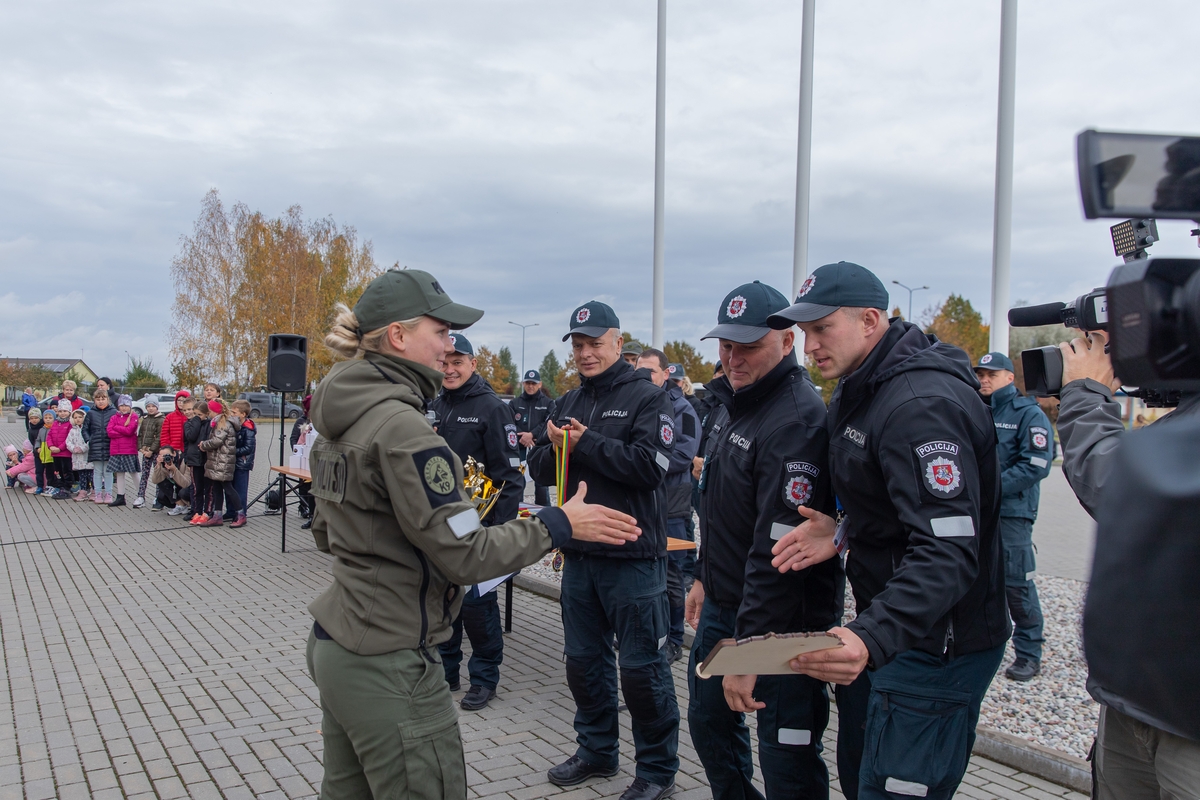 Policijos kinologų daugiakovės pirmenybių apdovanojimai