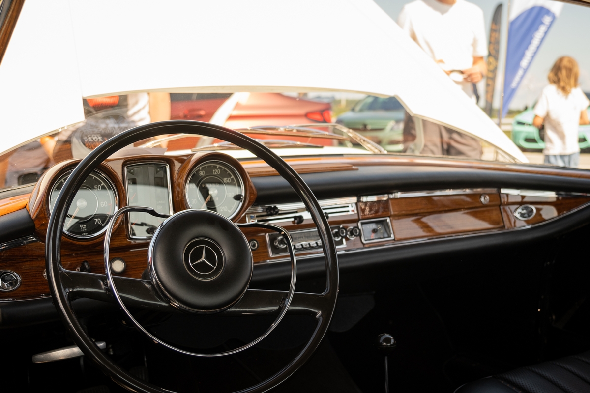 "Memel Motor Fest" išskirtinių automobilių paroda Palangoje