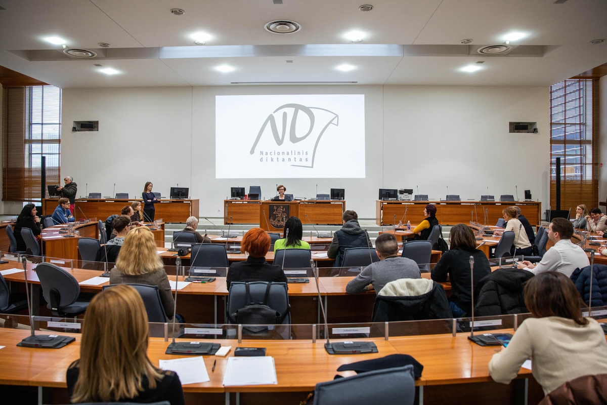 Vilniečiai rašė nacionalinį diktantą