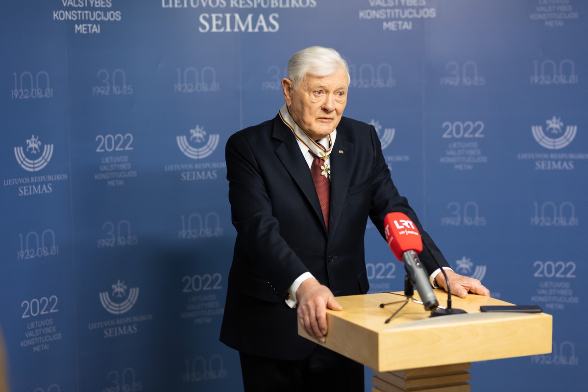 V. Adamkui įteikta A. Stulginskio žvaigždė