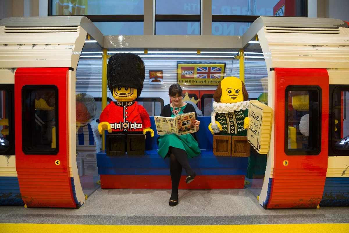 Didžiausia pasaulyje „Lego“ parduotuvė Londone