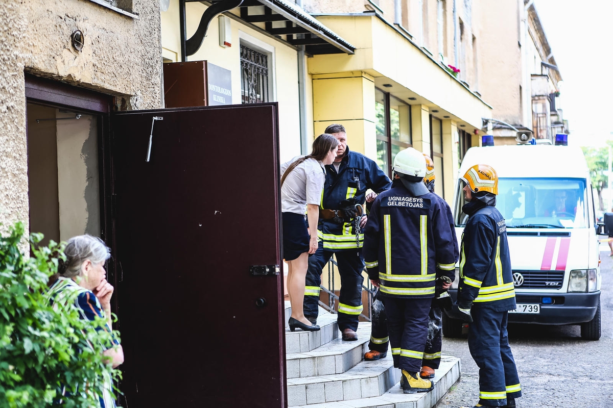 Kaune degė odontologijos kabinetas