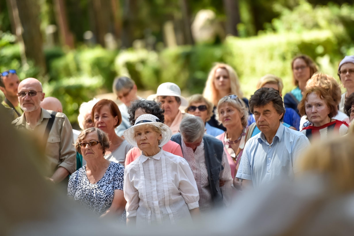 S. Nėries 70-ųjų mirties metinių minėjimas