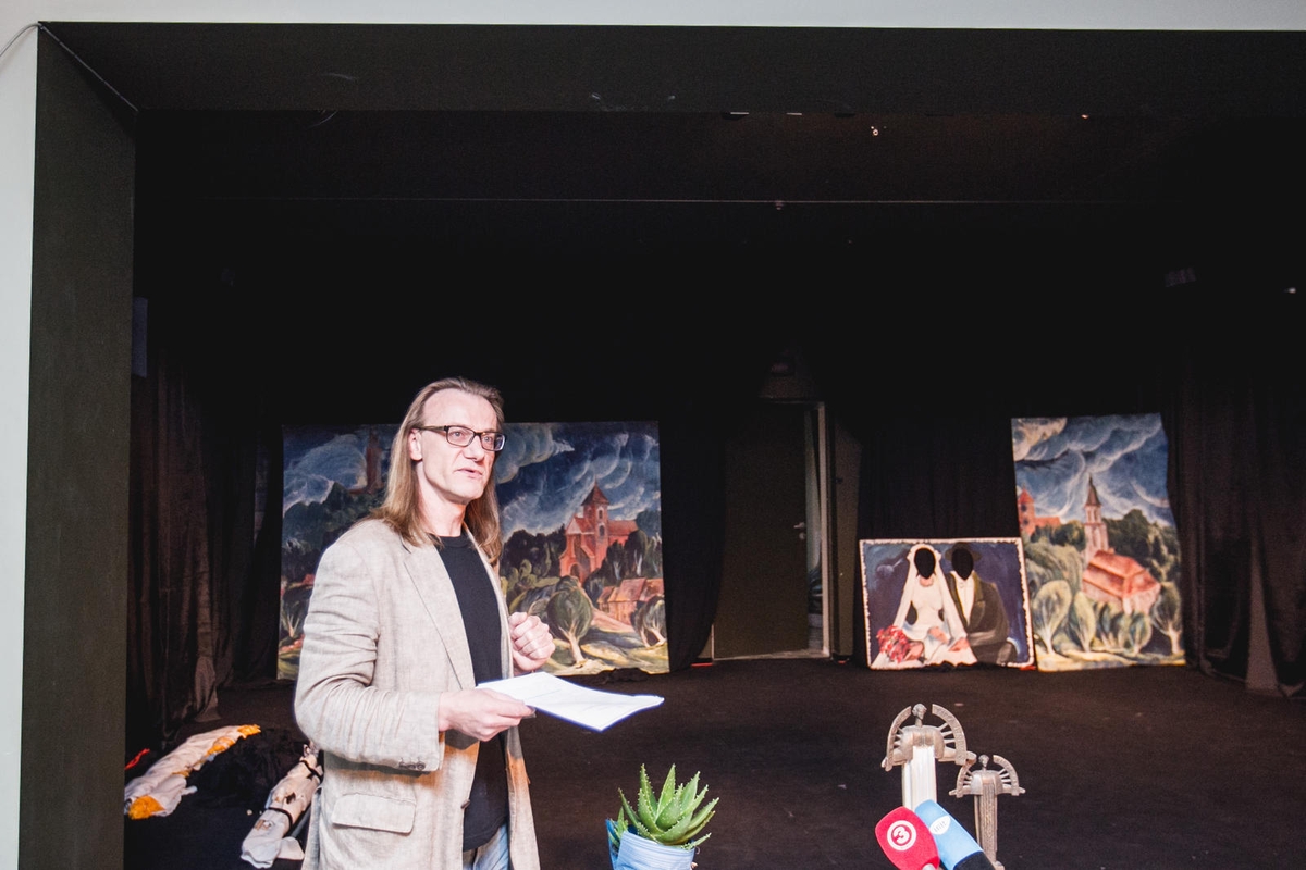 Uždaromas Kauno pantomimos ir plastikos teatras