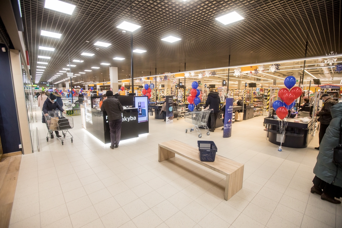 Pirkėjai plūsta į atnaujintą Aleksoto „Maximą“