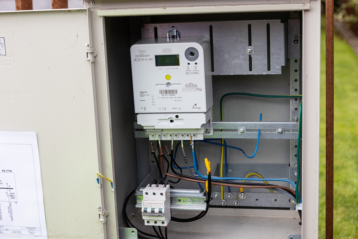 ESO pradėjo išmaniųjų elektros skaitiklių projektą
