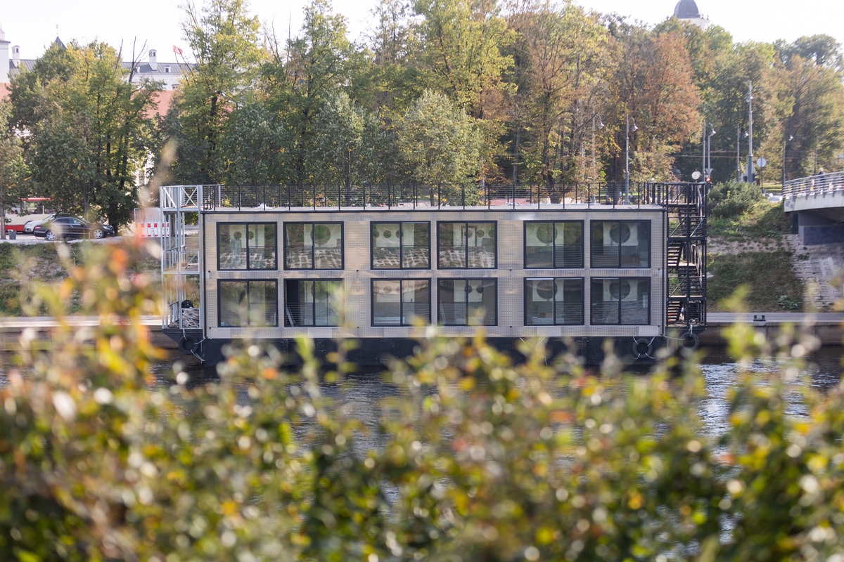 Plaukiojantis viešbutis