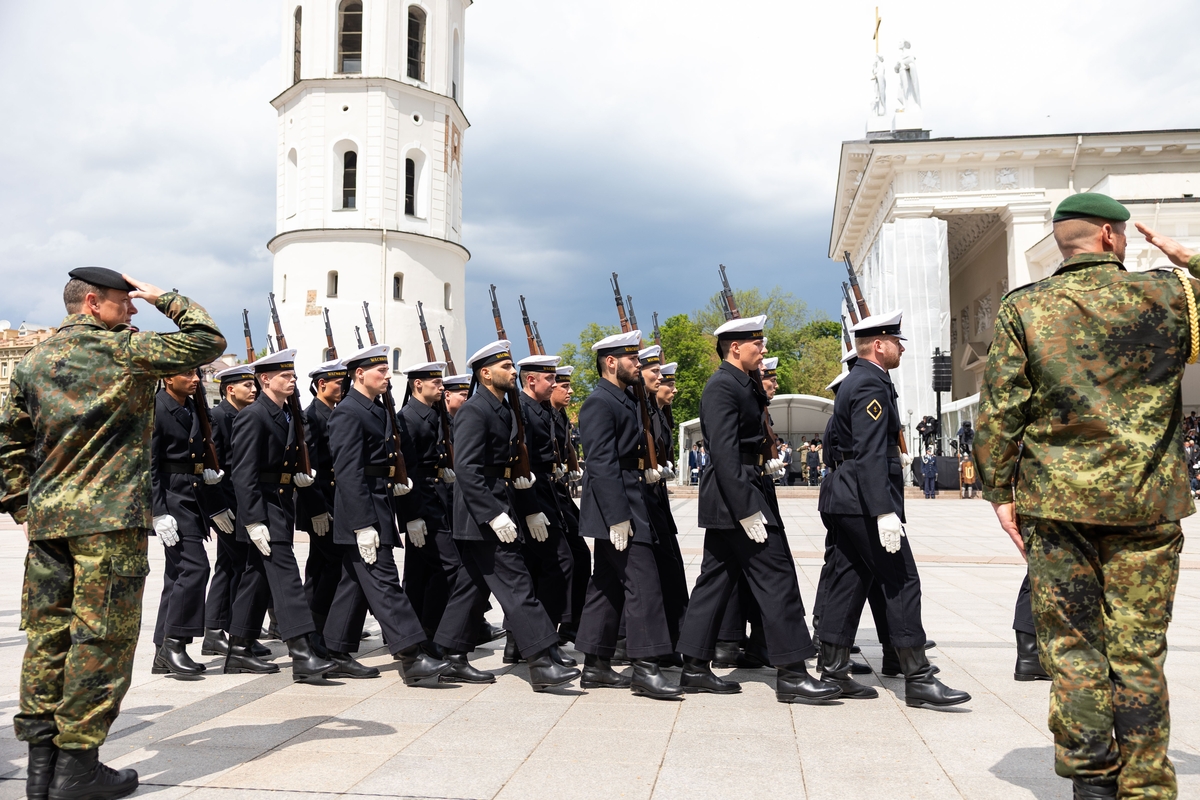 Vokietijos 45-osios šarvuotosios brigados inauguracija