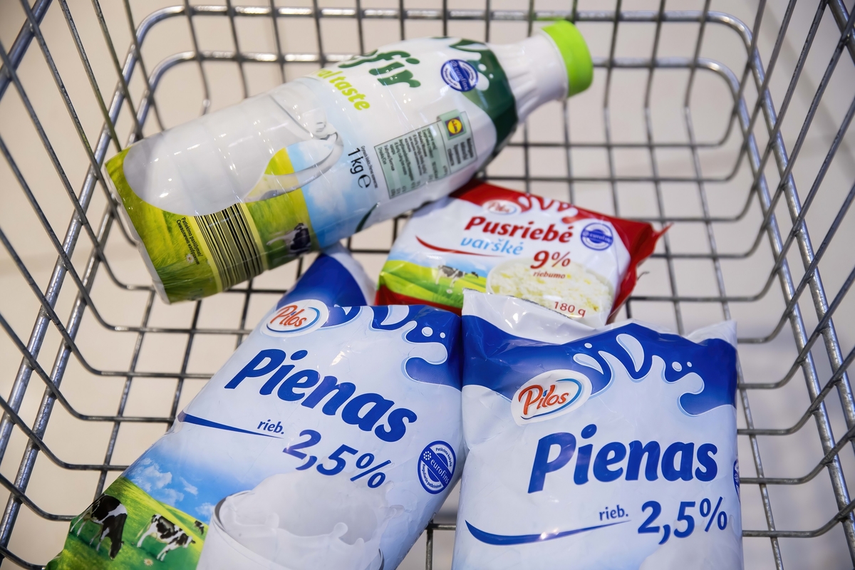 Kokybiška: nuo šiol „Lidl“ pirkėjai prekybos centruose gali rasti išskirtinės kokybės „Eurofins“ spaudu žymėto pieno produktų.